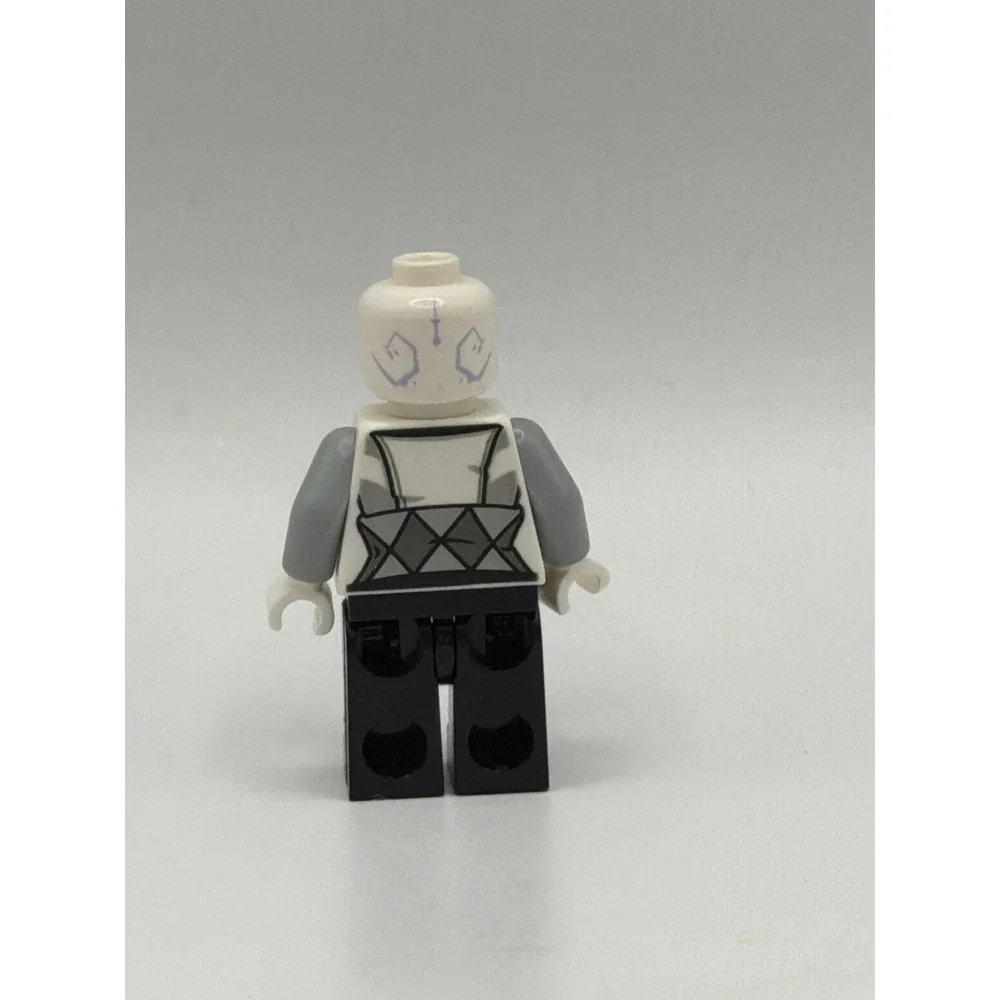 LEGO Star Wars Asajj Ventress Minifigure sw0615 White Torso Clone Wars